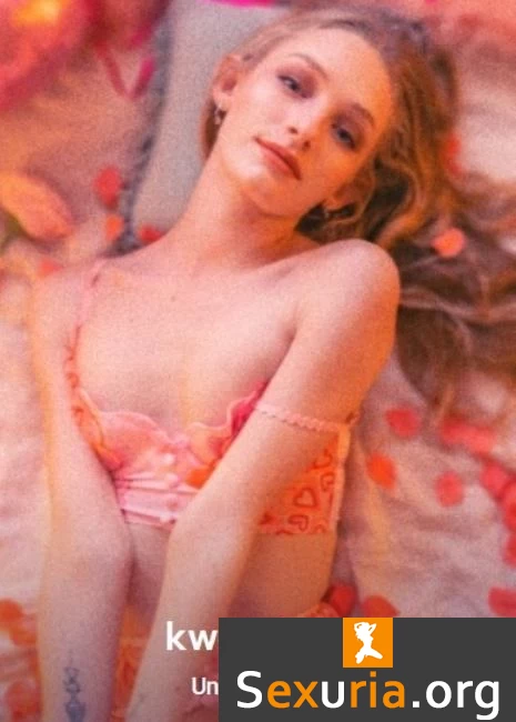 [ManyVids.com] kwgirlx Collection - MegaPack