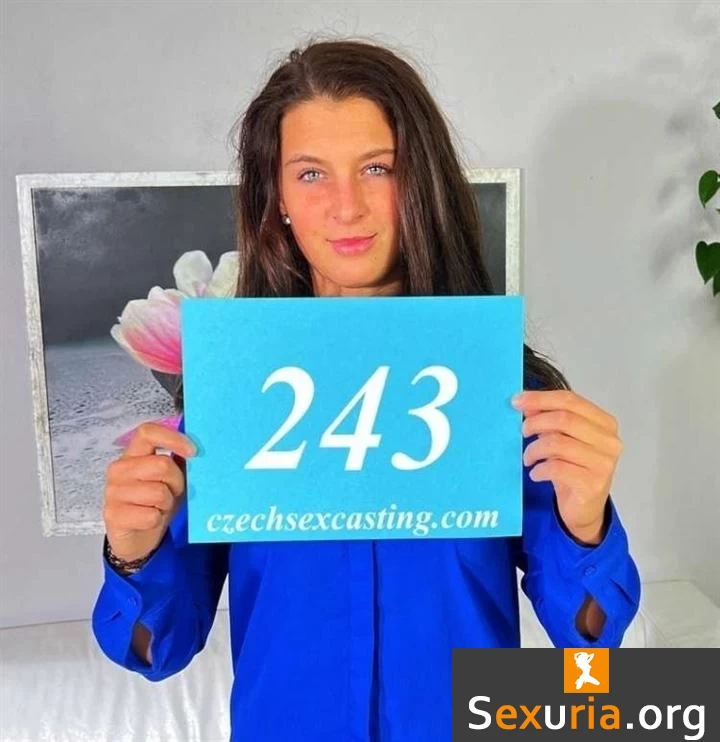 Juliia, Mr. XY - Novice brunette darling shows off in casting 1920p