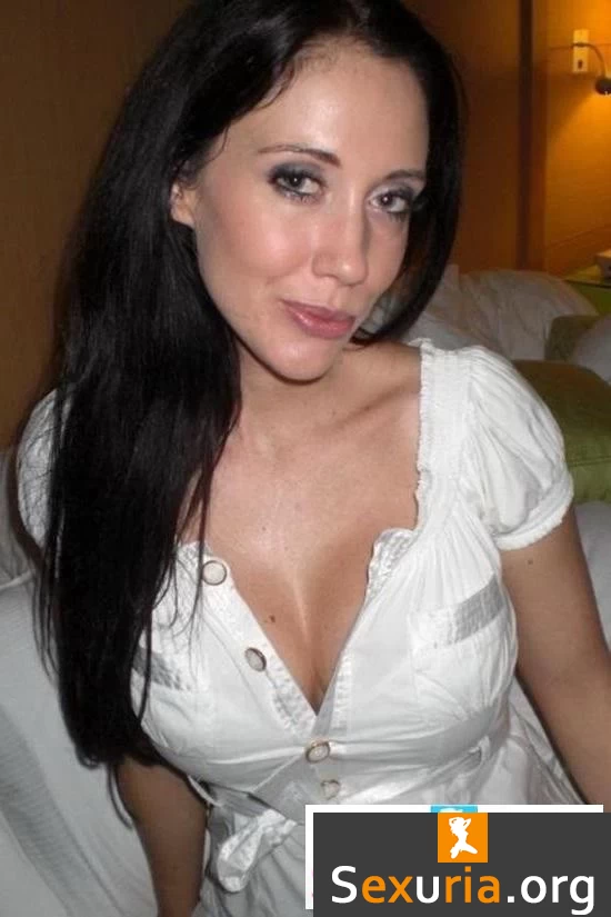 Kimberly Kole - So Hot StepMom