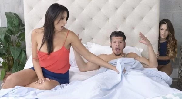 Reagan Foxx, Rayna Rose - Stepmom Meets The Slut