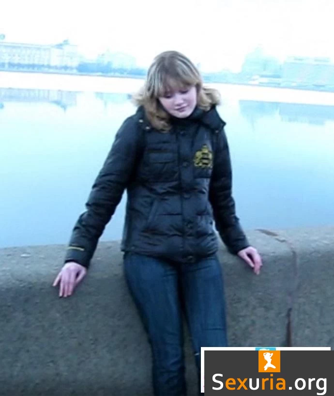 Amateur - Sex On First Date