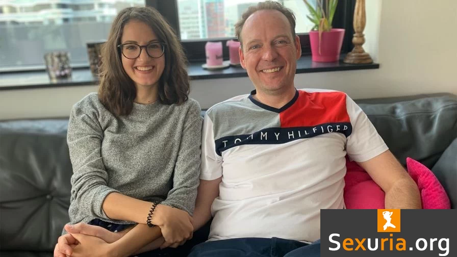 MeidenVanHolland - Amateur Maria Rimt En Wil Kut Vol Zaad