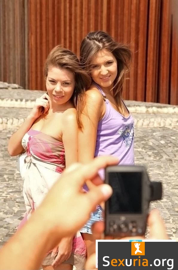 Bonnie, Agness - Fuck Two Teen