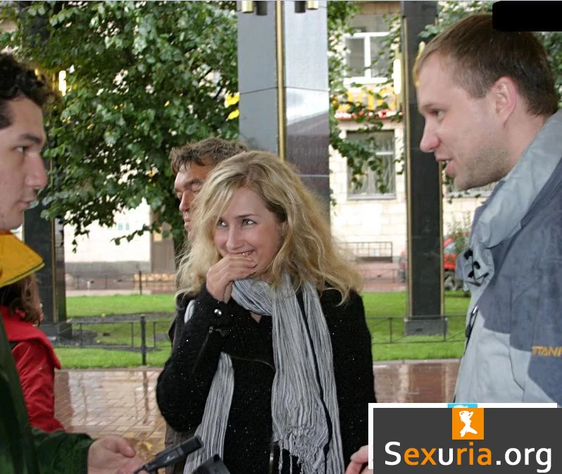 Amateur - Two Guys Fuck Blonde Girl For Money SD 576p