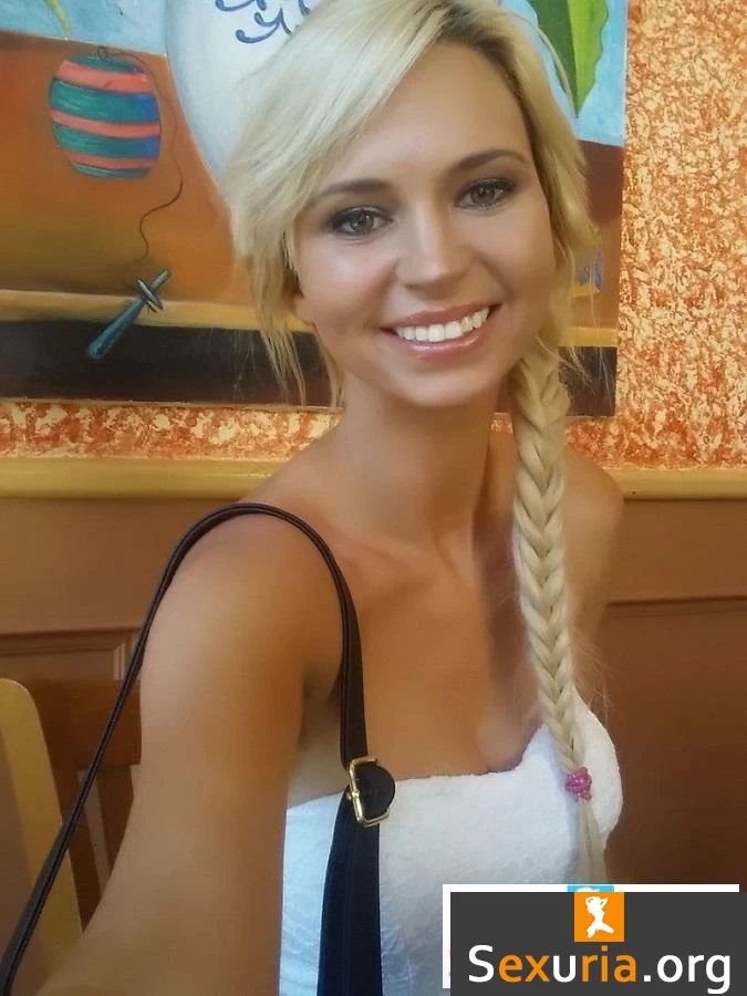 Astrid Star - Stimulating but Cruel Game HD 720p