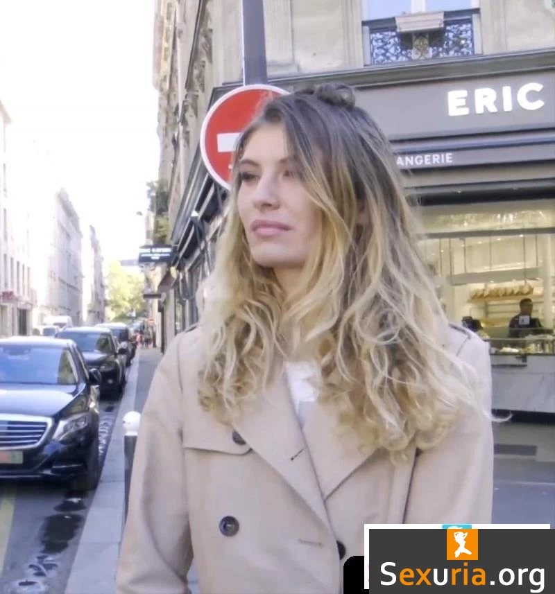 Candice - Premiere visite en club libertin, au Rituel Foch, pour Candice FullHD 1080p