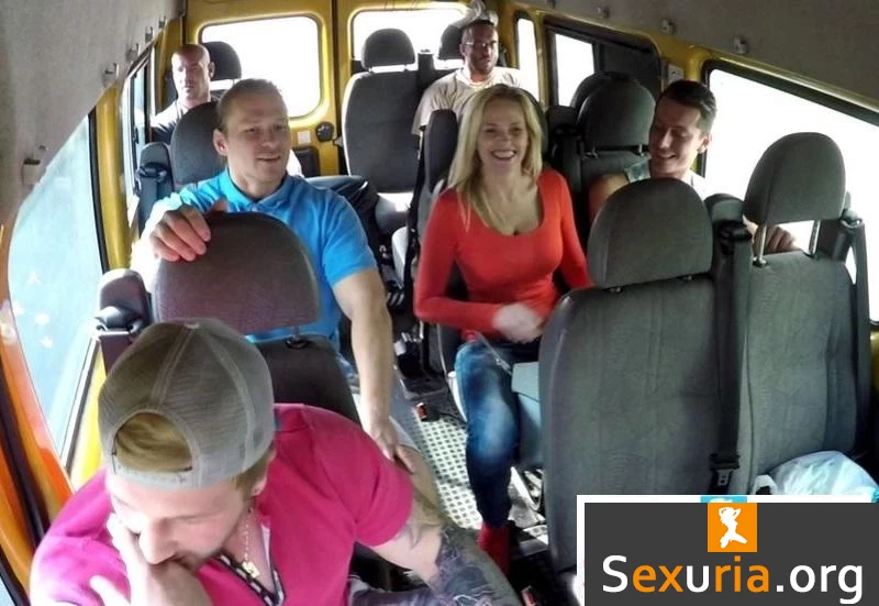 Lilly Peterson - Czech Bangbus FullHD 1080p