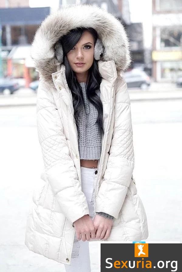 Marley Brinx - Marley Flashes and Fucks FullHD 1080p