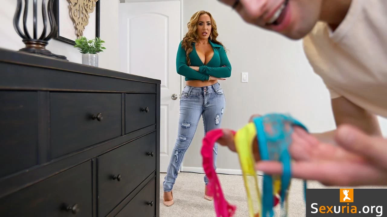 Mom's Boy Toy - Richelle Ryan - Moms Panties - S1:E2 1080p