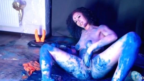 StacyInBloom - Herself fisting and Real Orgasm