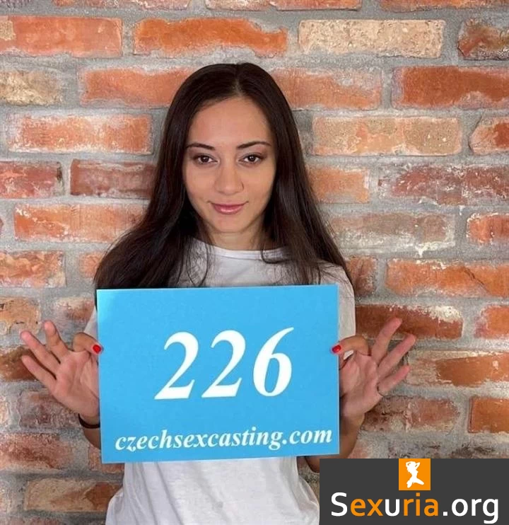 Shrima Malati, Thomas - Experienced actress is playing with a photographer 1920p