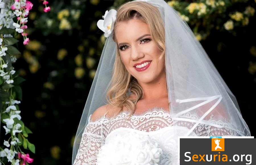 Candice Dare - Lesbehonest FullHD 1080p