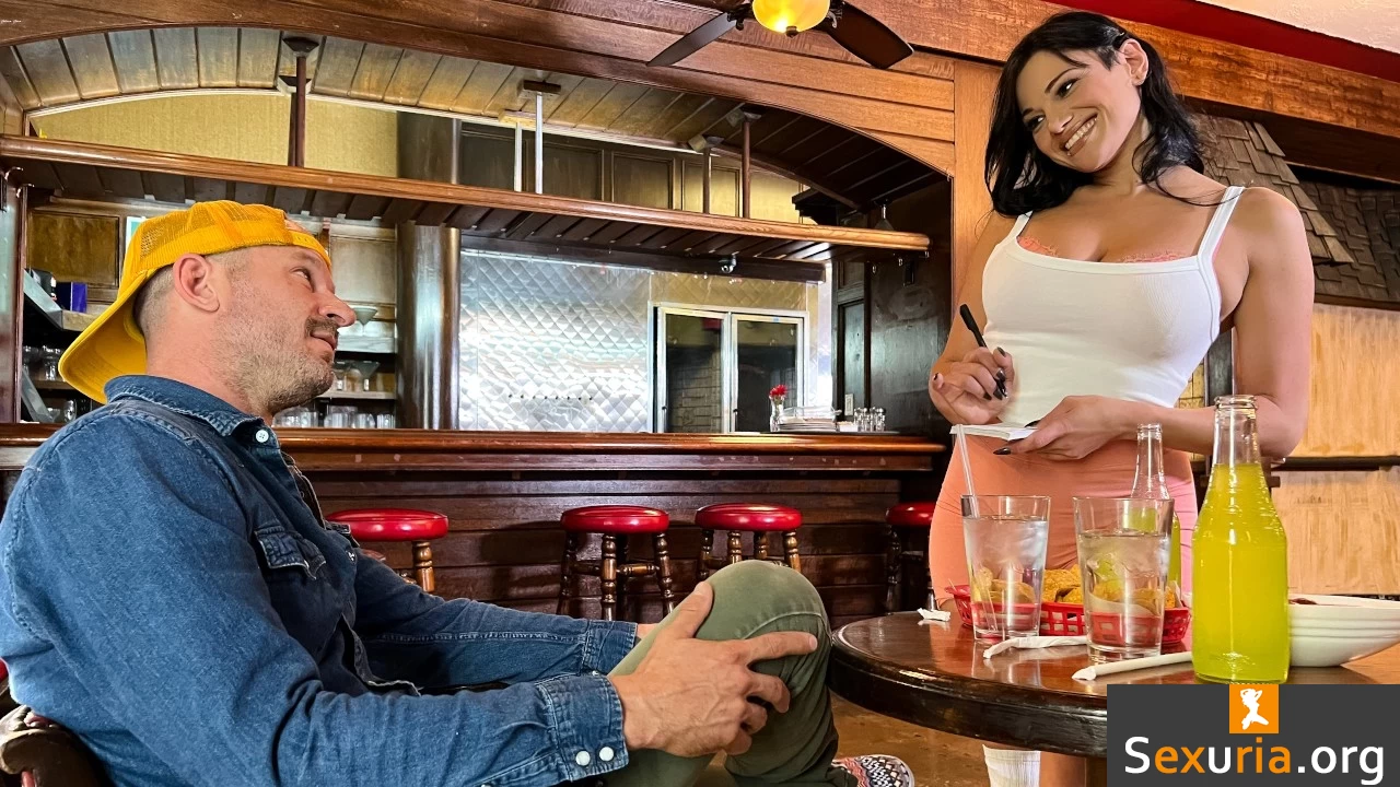 Big Naturals - Mona Azar