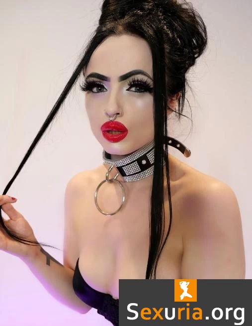 ManyVids.com Empress Poison Collection - MegaPack