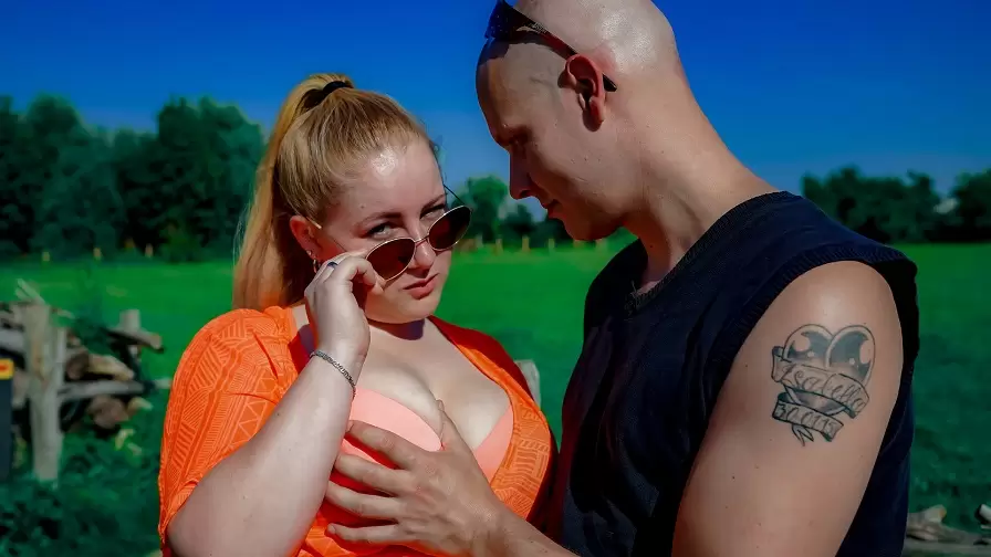 MeidenVanHolland - Buitensex aan het water (Melissa) 720p