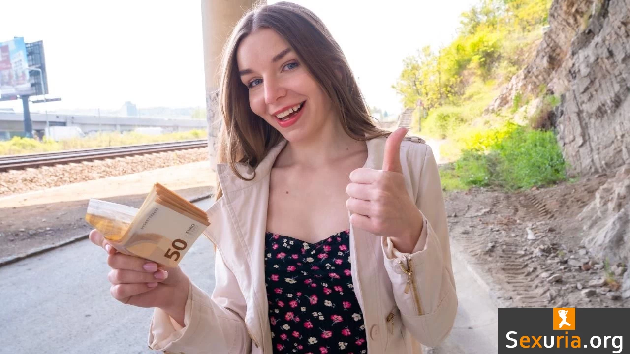 Public Agent - Arina Shy - Shy and Tight Outdoor Fuck SD/1080p