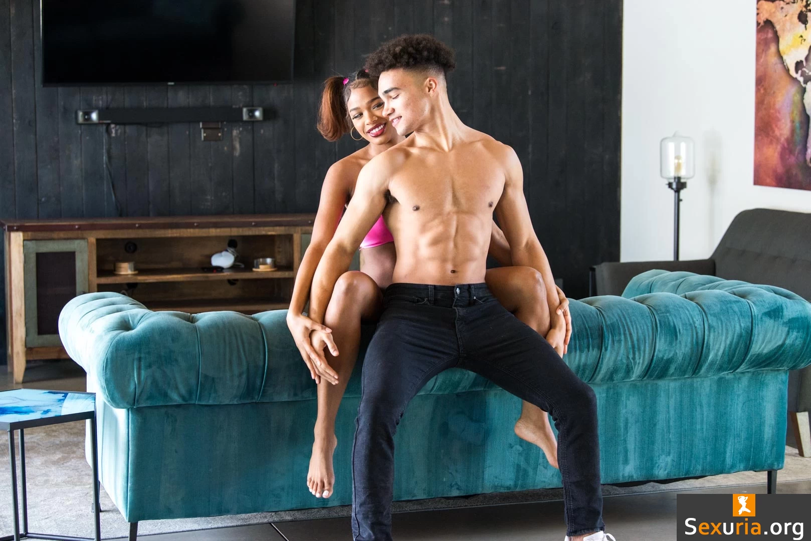 Hot Guys Fuck - Brianna Moore [1080p]