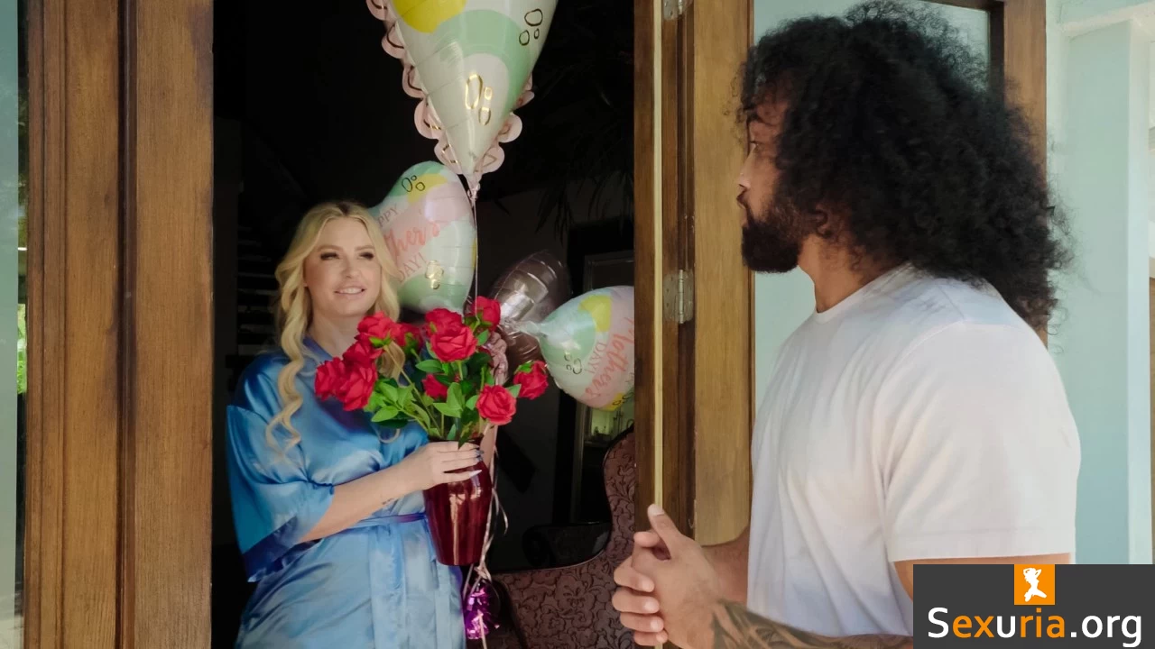 Milf Hunter - Jenna Starr - Mother's Day [SD/1080p]