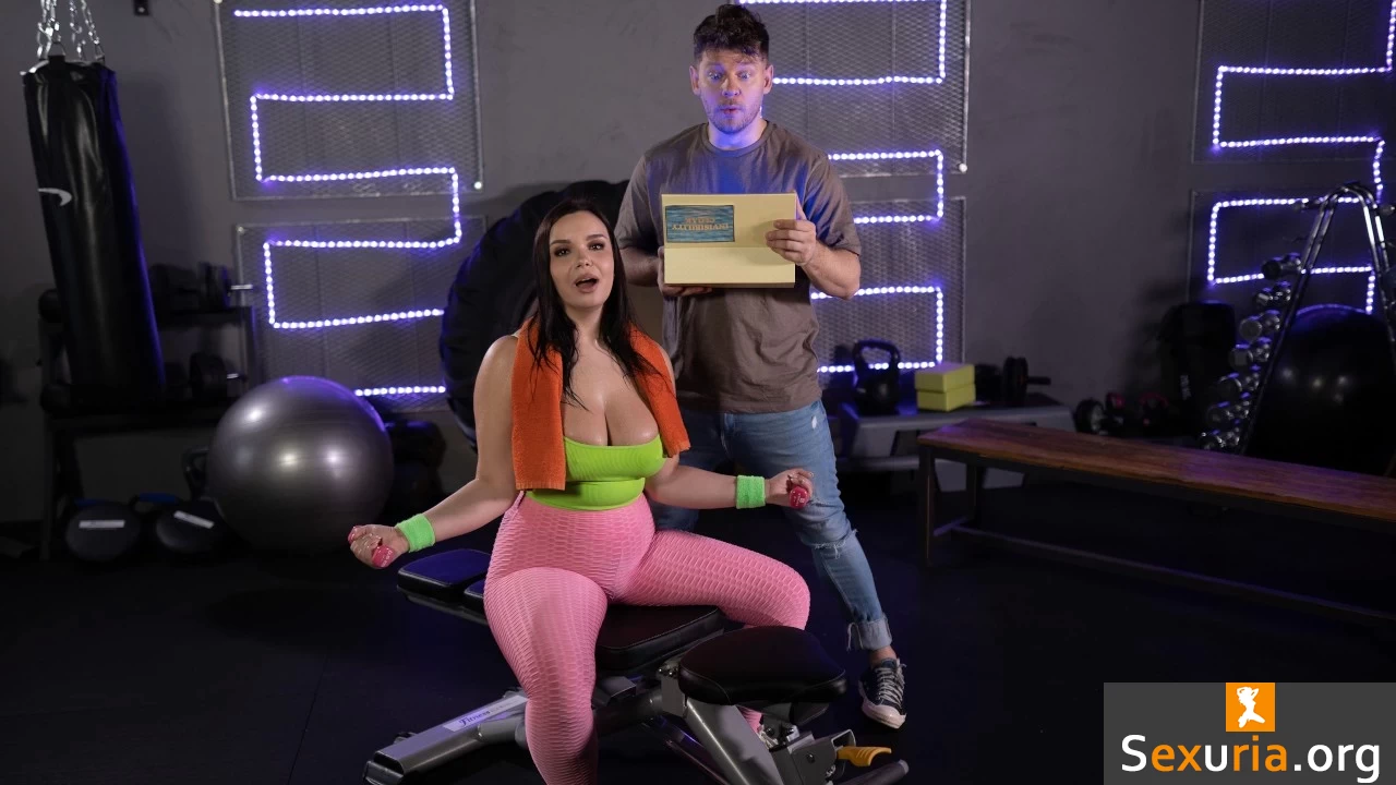 Fakehub Originals - Sofia Lee