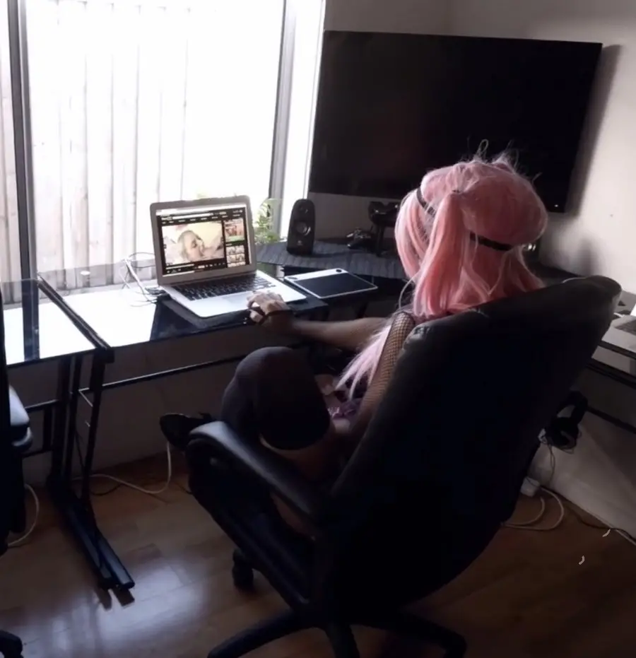 Scarlet Chase - Caught Watching Porn By Daddy FullHD 1080p