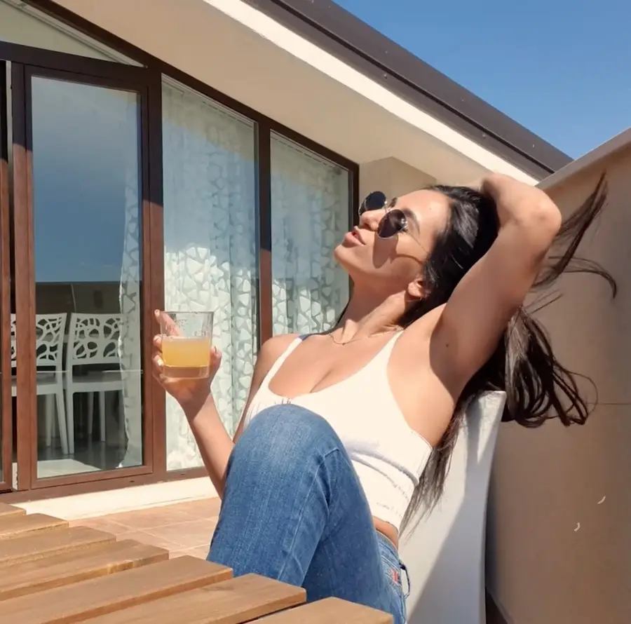 Danika Mori - Quickie In Terrace FullHD 1080p