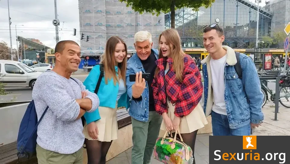 Immoral Live - Amalia Davis & Sofi Noir [1080p]