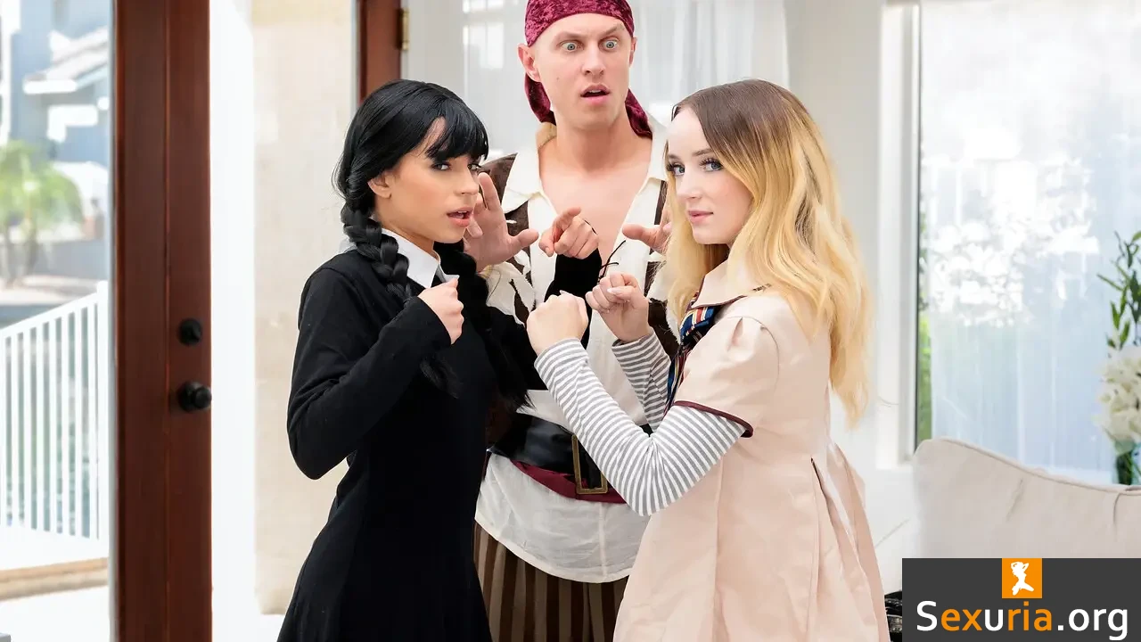 My Family Pies - Aria Valencia & Maria Kazi [1080p]