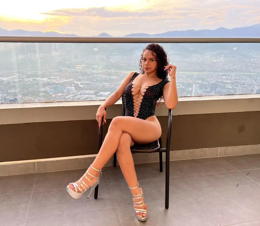 Cheyla Collins - Flexible latina slut Cheyla Collins BBC hard anal by Lancelot FullHD 1080p