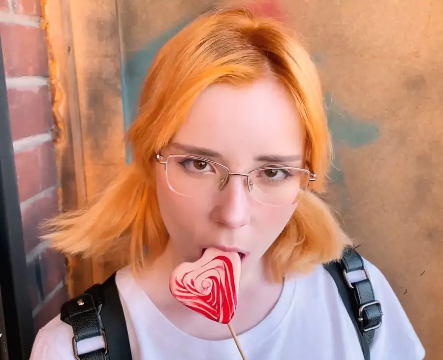 Sweety Fox - Balcony Fuck UltraHD/4K 2160p