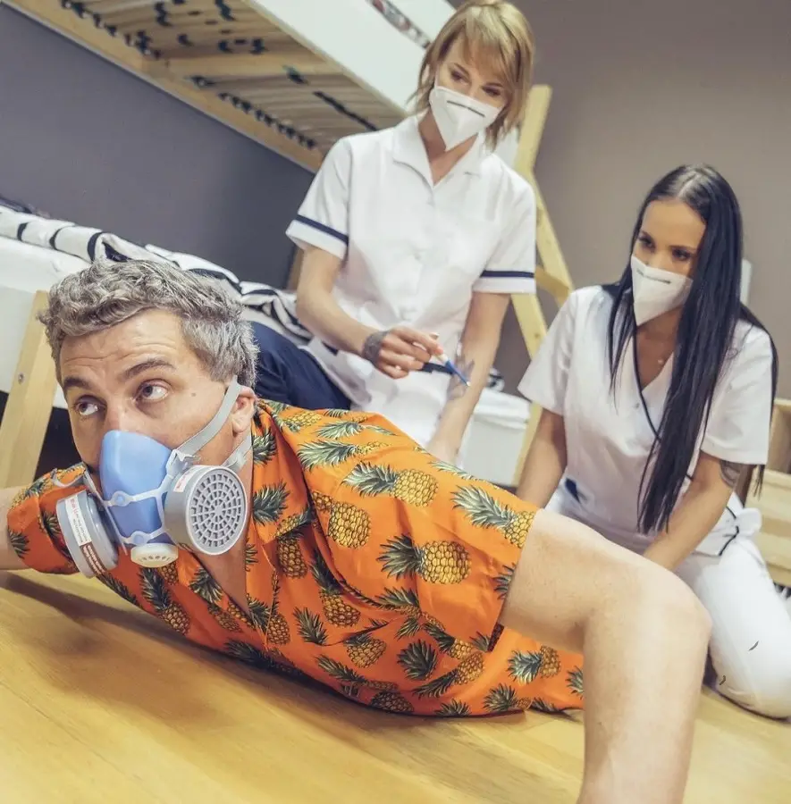 Jennifer Mendez, Ariela Donovan - Stuck Between Two Nurses HD 720p