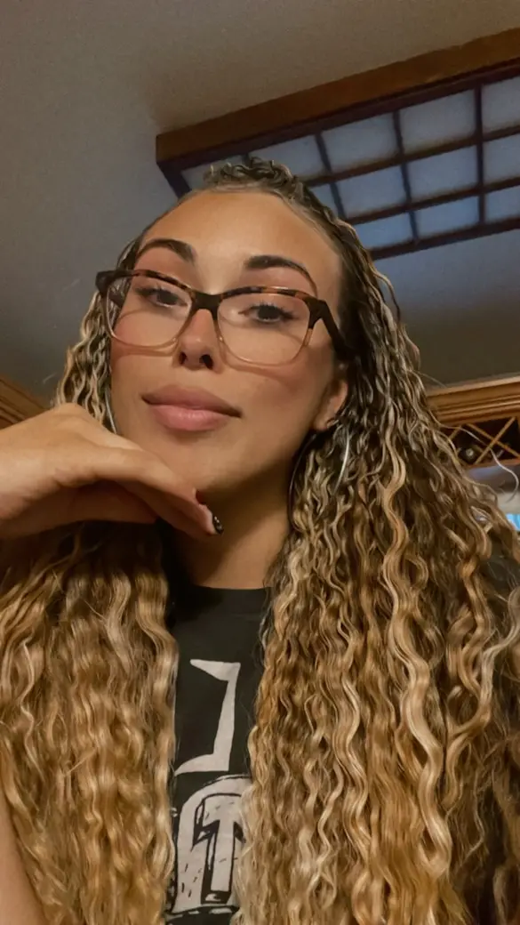 [OnlyFans.com] Laurie Blue (@sugarrspiceee) - MegaPack