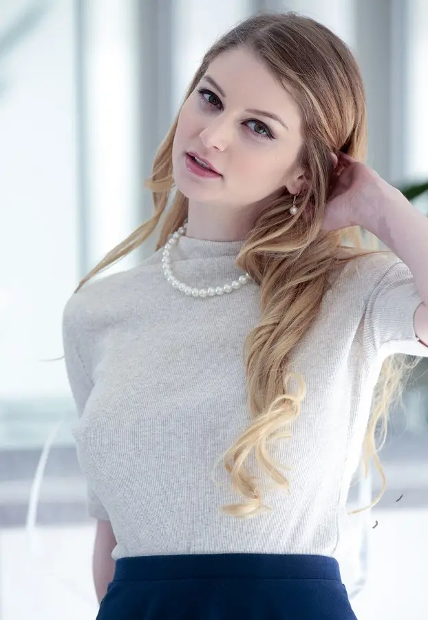 Nadya Nabakova - Giving Stepbro A Boner HD 720p