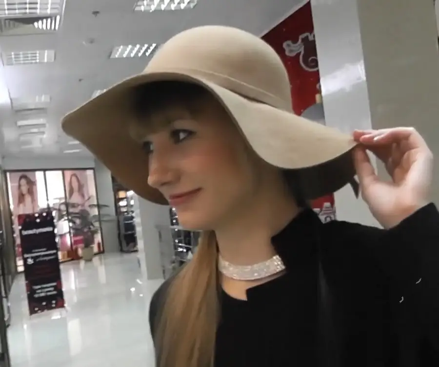 Angel Desert - Sperm Walking in the Shop FullHD 1080p