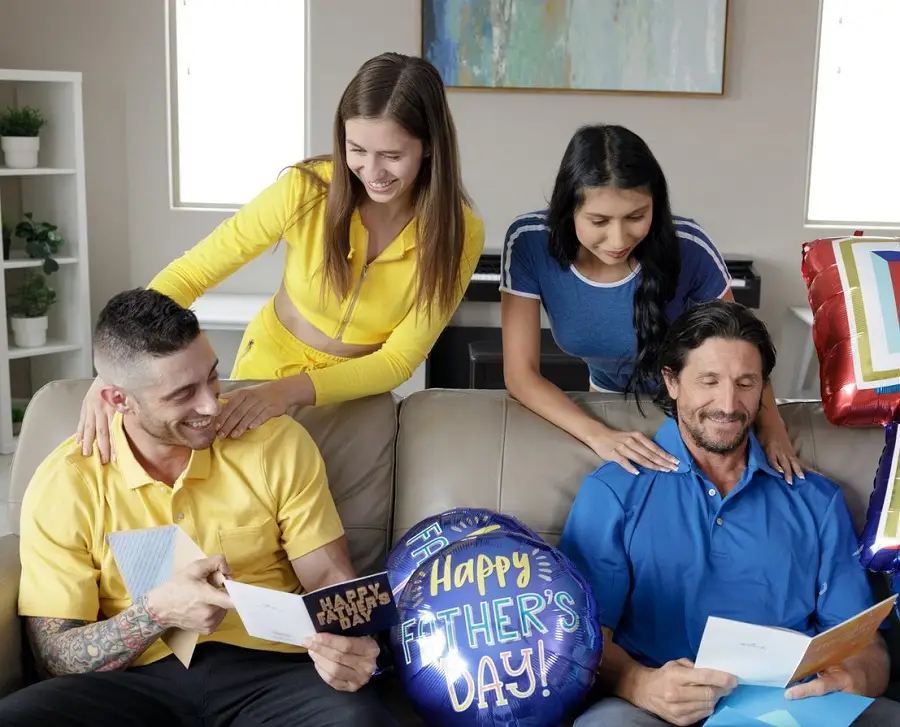 Kourtney Rae, Penelope Woods - More Than Pampering FullHD 1080p