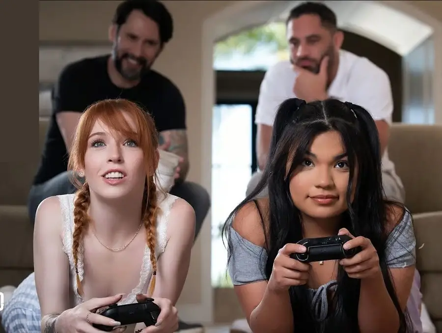 Madi Collins, Summer Col - 4-Player Games HD 720p