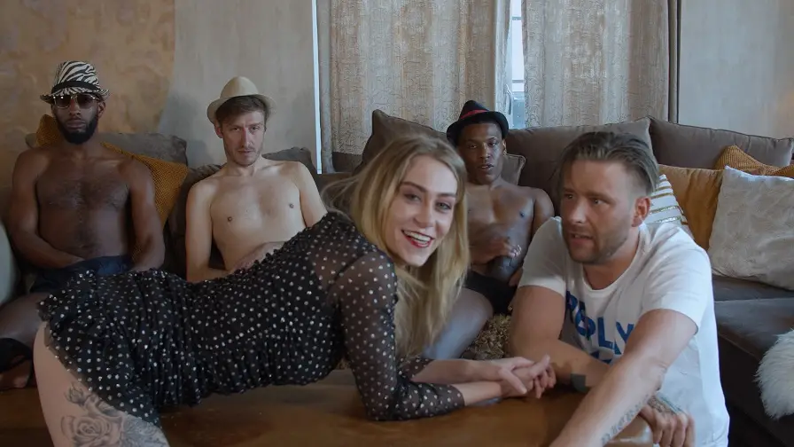 MeidenVanHolland - Anouks geile gangbang 720p