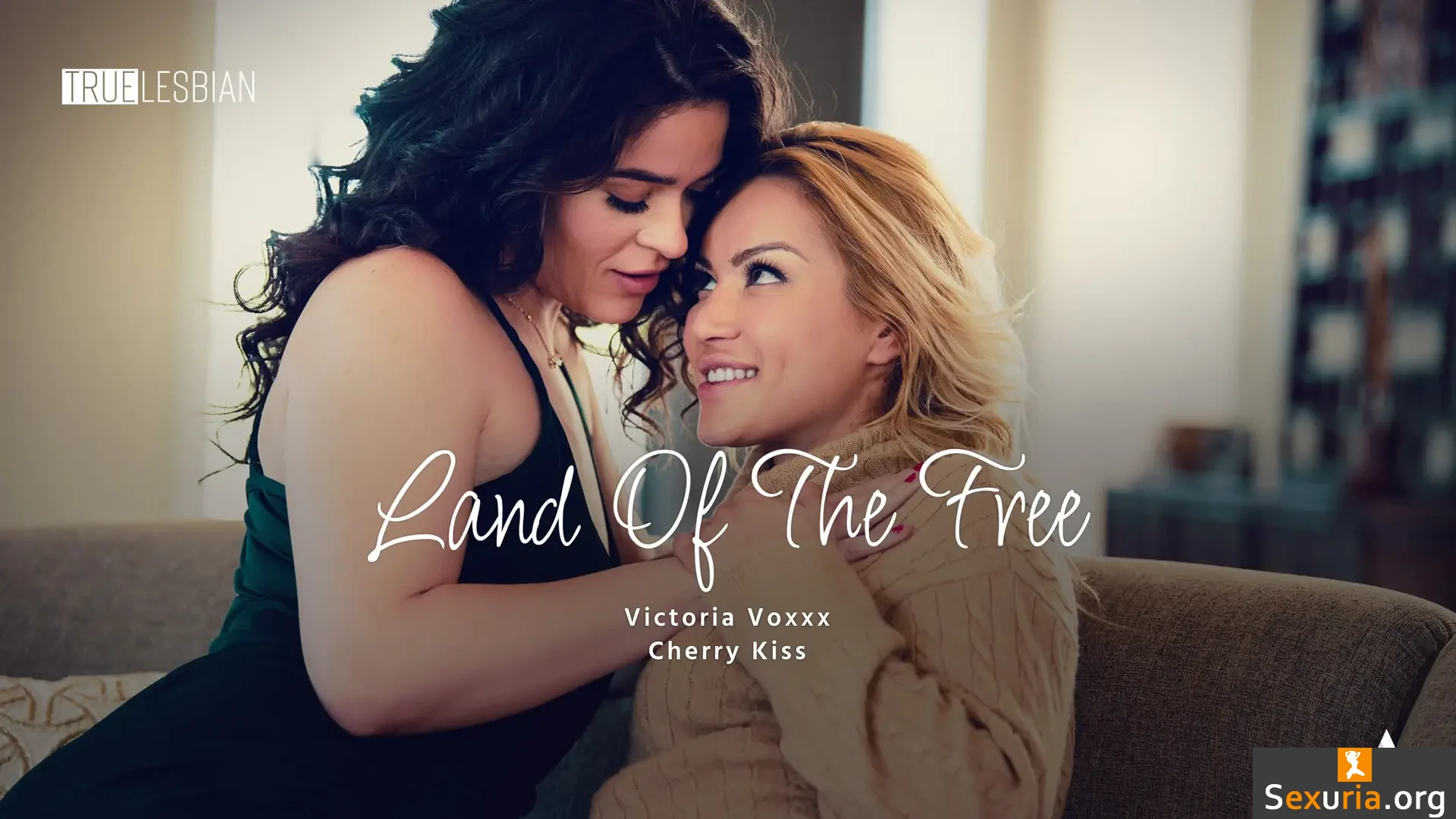 Adult Time - Victoria Voxxx & Cherry Kiss [1080p]