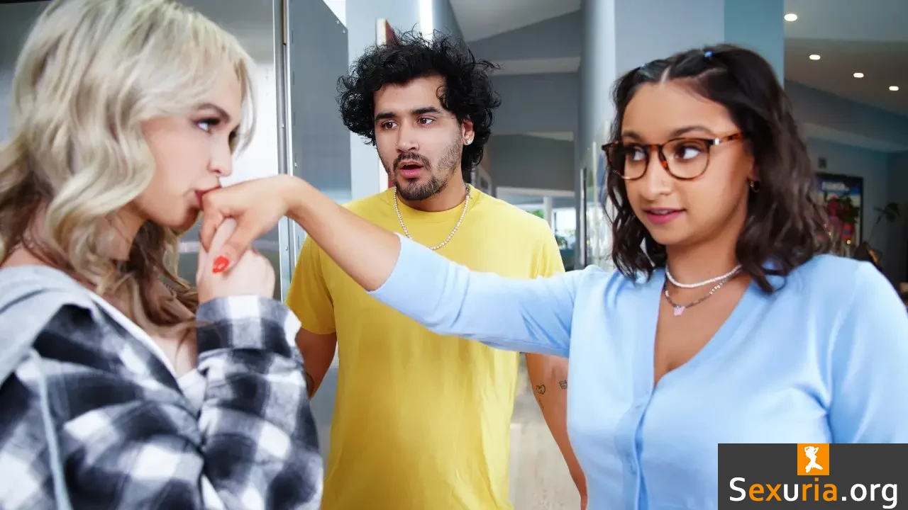 When Girls Play - Lilly Bell & Hailey Rose [1080p]