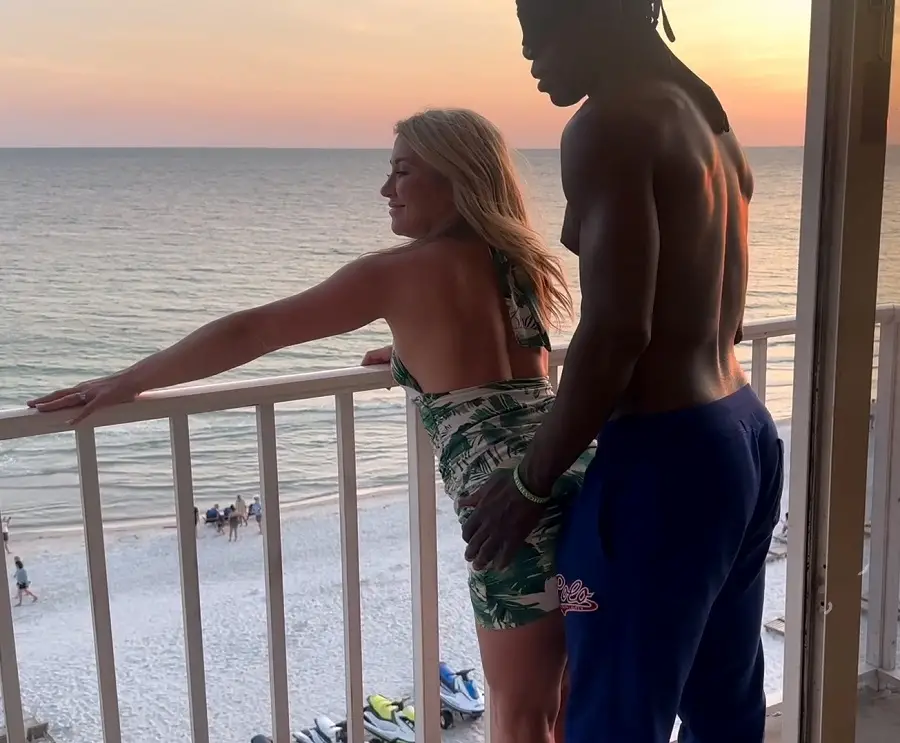 Heidi Haze - BBC By The Beach FullHD 1080p