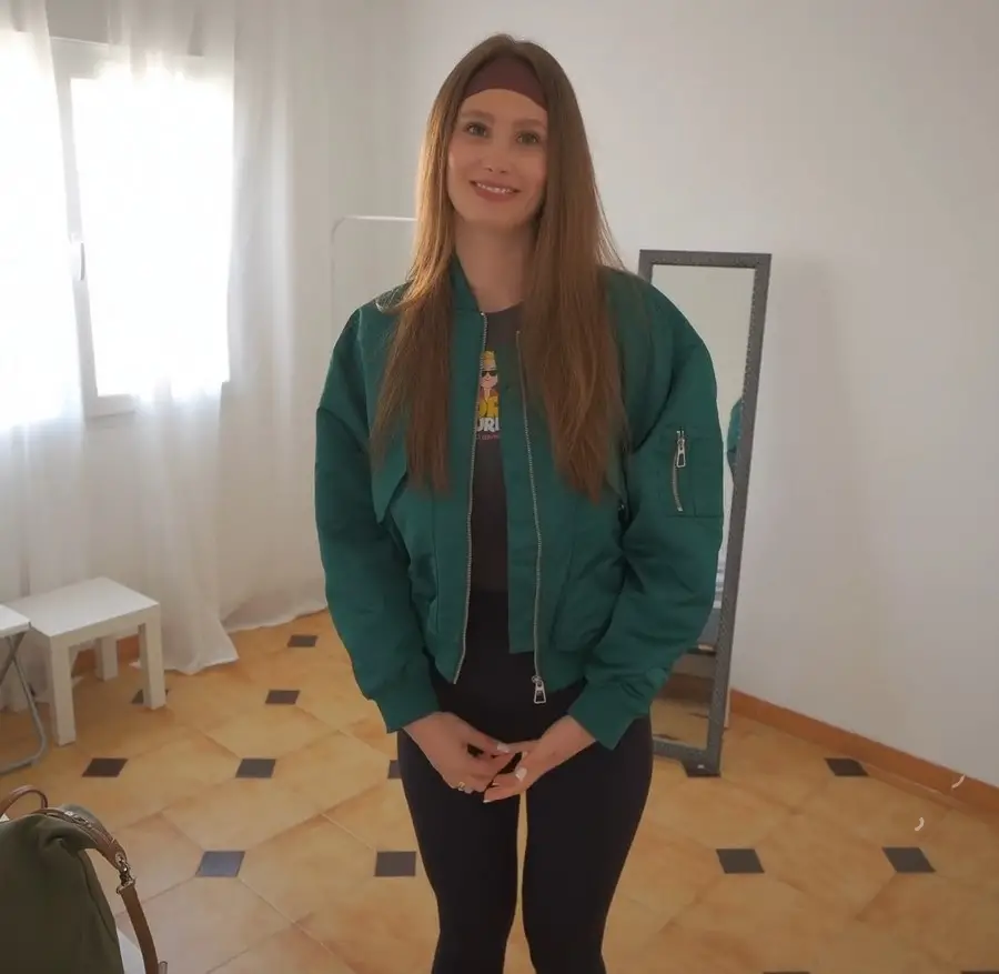 Miss Driada - Porn Tourist Looking For A New Partner FullHD 1080p