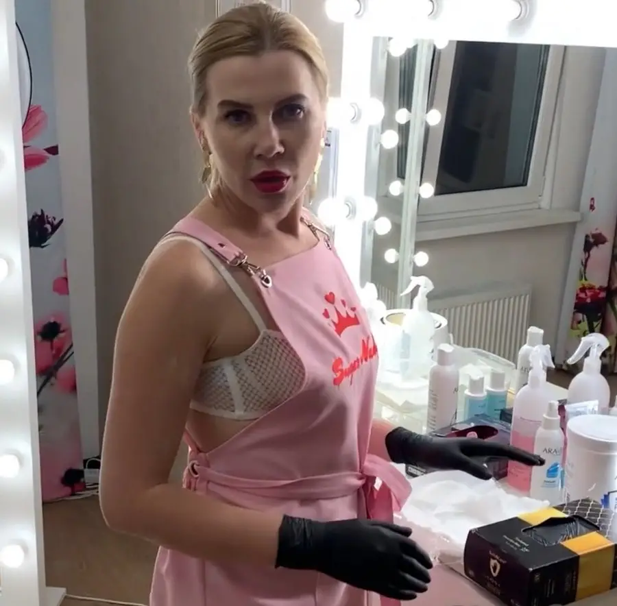 Sugar Nadya - Close Up Masturbation Of a Clients Thick Penis After The Procedure FullHD 1080p