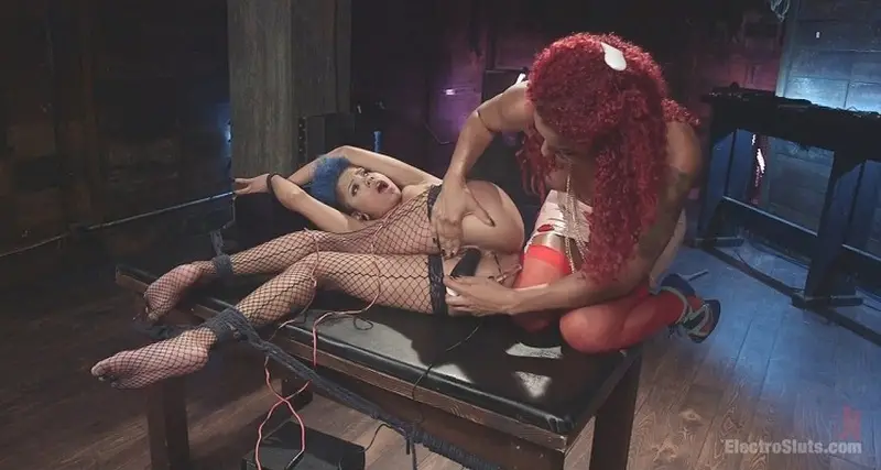 Real Life Electro Sex 720p