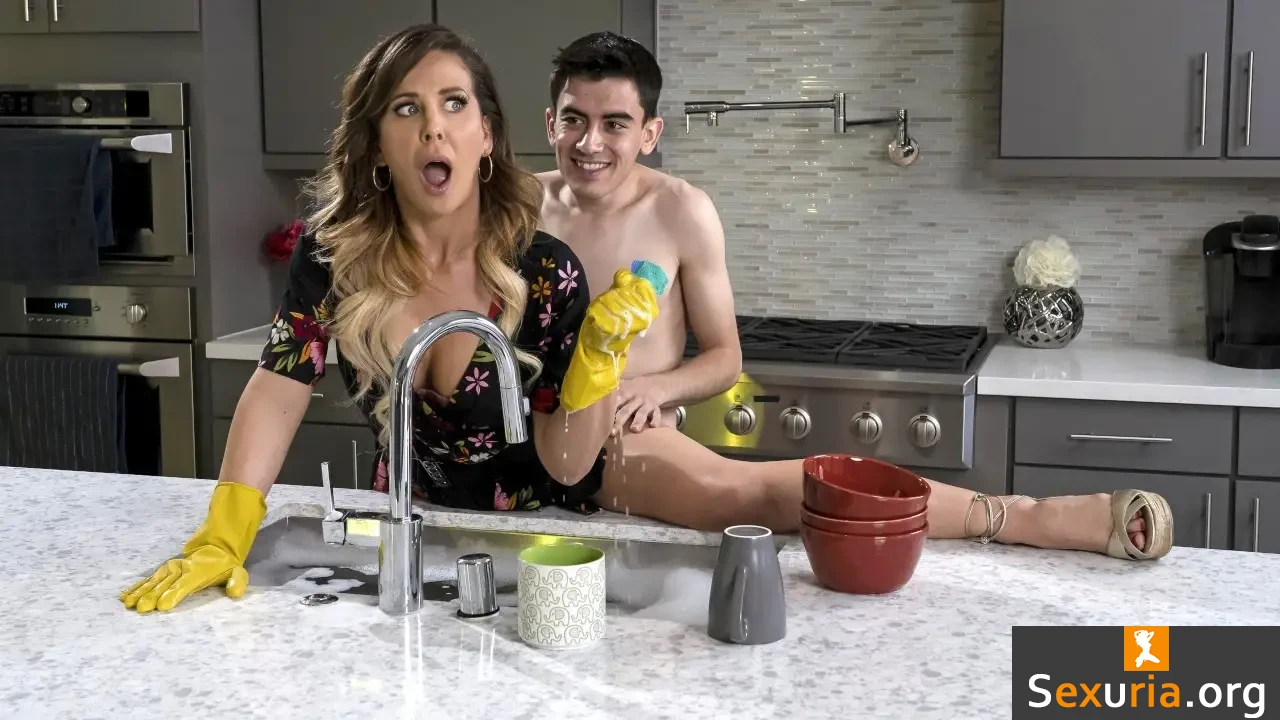 Brazzers Exxtra - Best of Cherie Deville [1080p/4K]