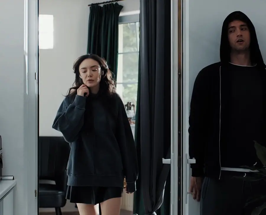 Catherine Knight - Freeze Coin FullHD 1080p