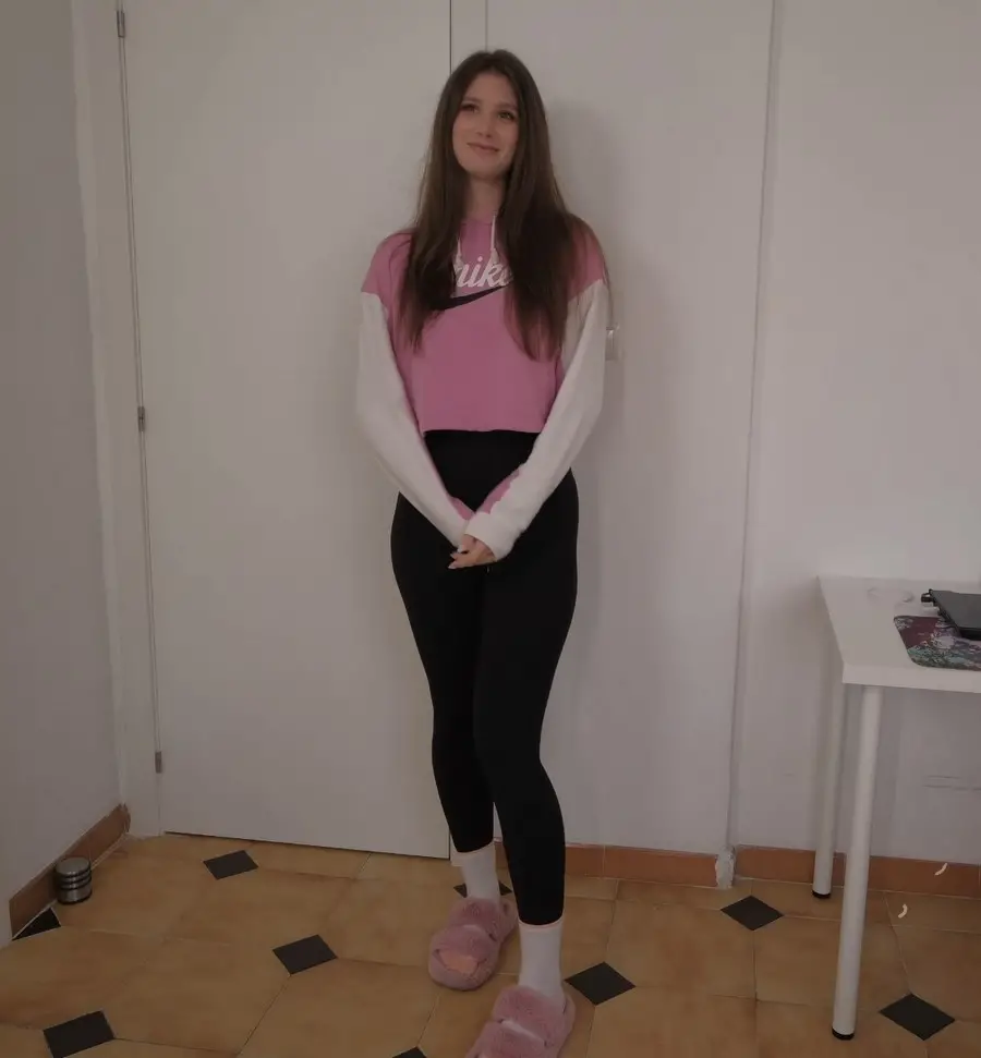 Miss Driada - A Friend Decided To Give Herself Away Instead Of Money UltraHD/4K 2160p