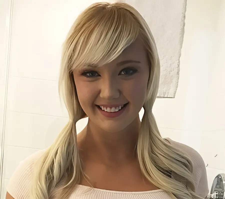 Paisley - Exploited College Girls FullHD 1080p