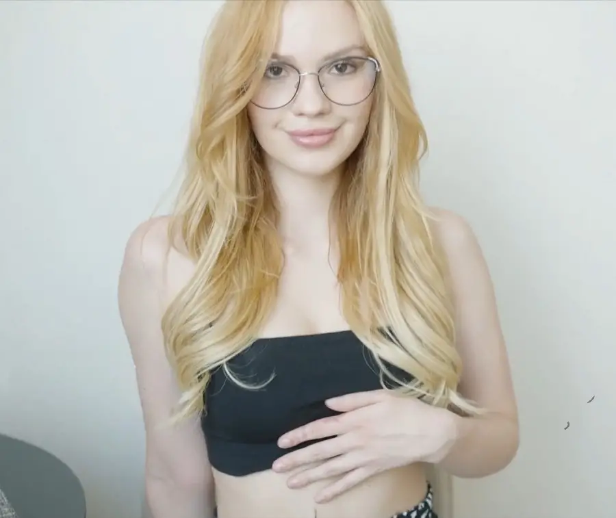 Verlonis Alina - The Young Blonde Wants Her Pantyhose Ripped And Sets Her Ass Up For It FullHD 1080p