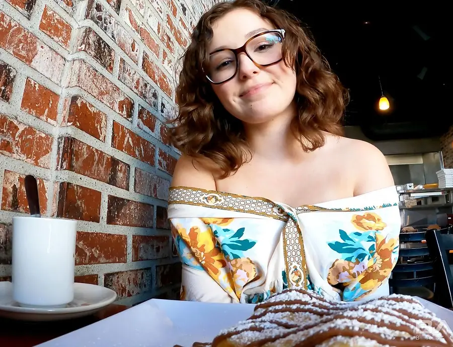 Leana Lovings - Leana Lovings Fingers In Restaurant And Gets Fucked In Hotel Room FullHD 1080p