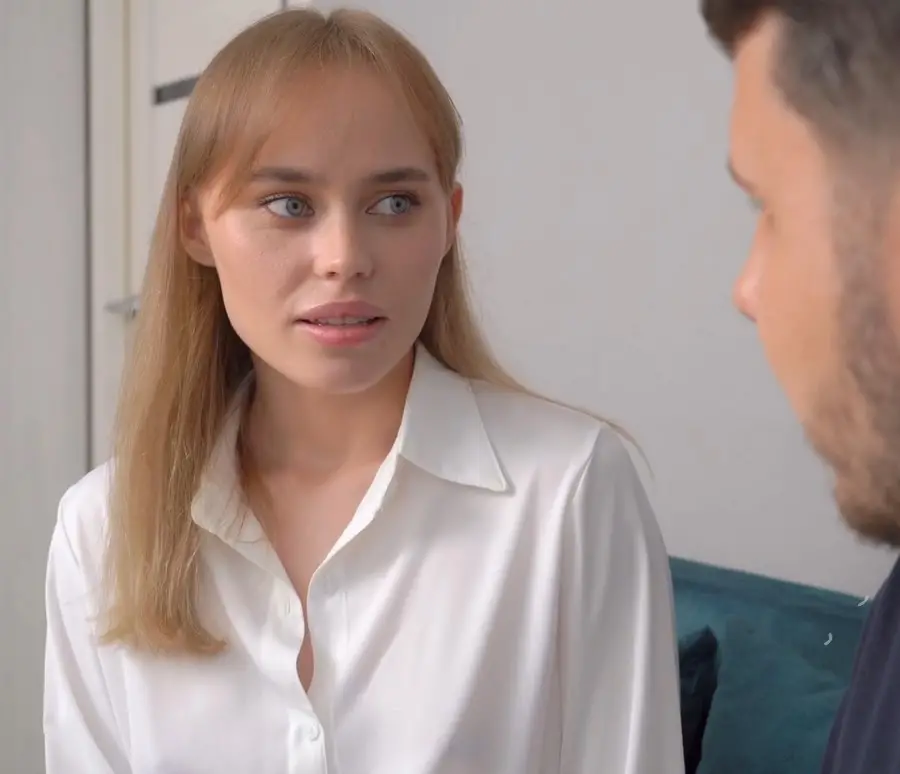 Mari Moore - A Schoolgirl Asked Her Teacher To Teach Her How To Give A Deep Blow Job FullHD 1080p