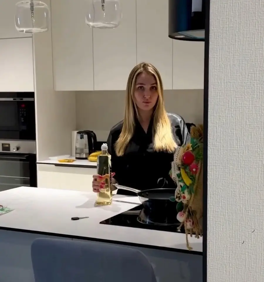 Alina Rai - My Best Friends Stepmom Woke Me Up At Night And Fucked Me With Her Pussy FullHD 1080p